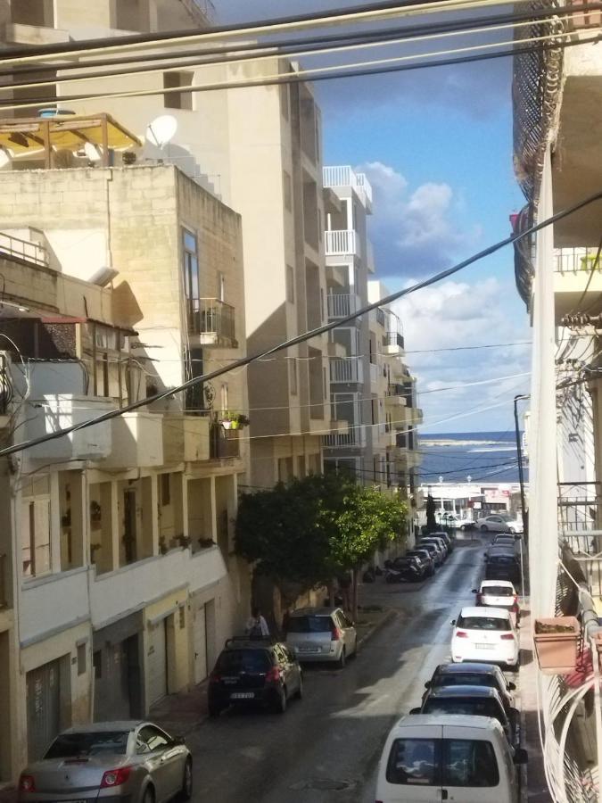 Apartment Centrally Located Bugibba - Seaside Comfort *